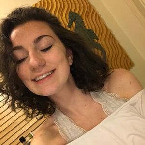 Meet your Posher, Mallory